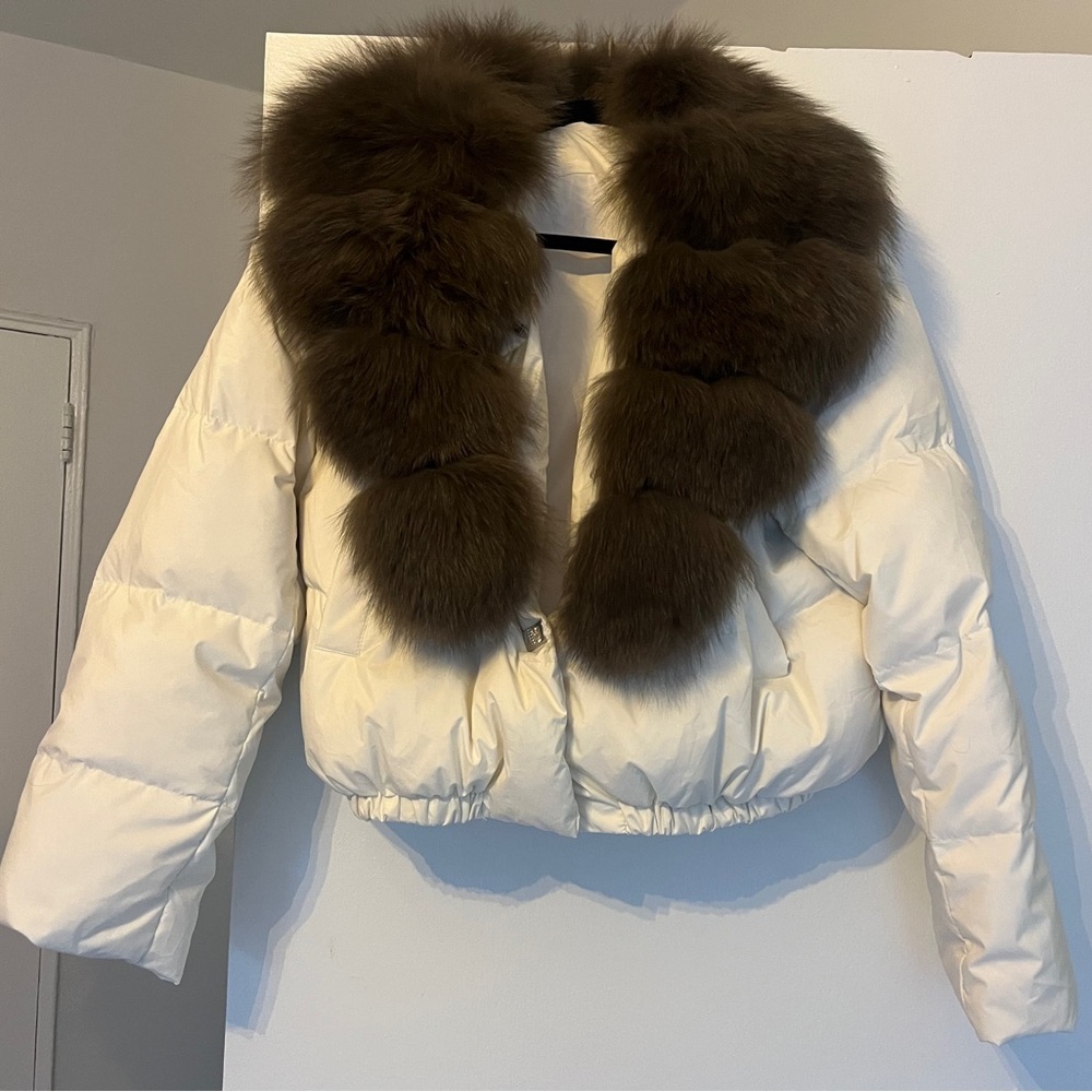 Cropped Duck Down Jacket with Real Fox Fur Collar Size Small